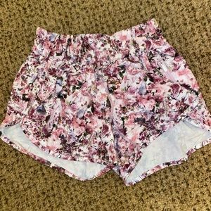 Lululemon Hotty Hot Shorts ~ Floral